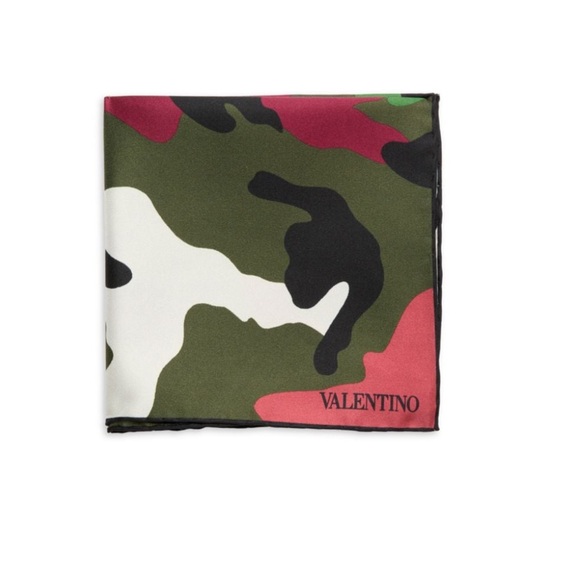 NWT VALENTINO SILK POCKET SQUARE SCARF - Picture 4 of 5